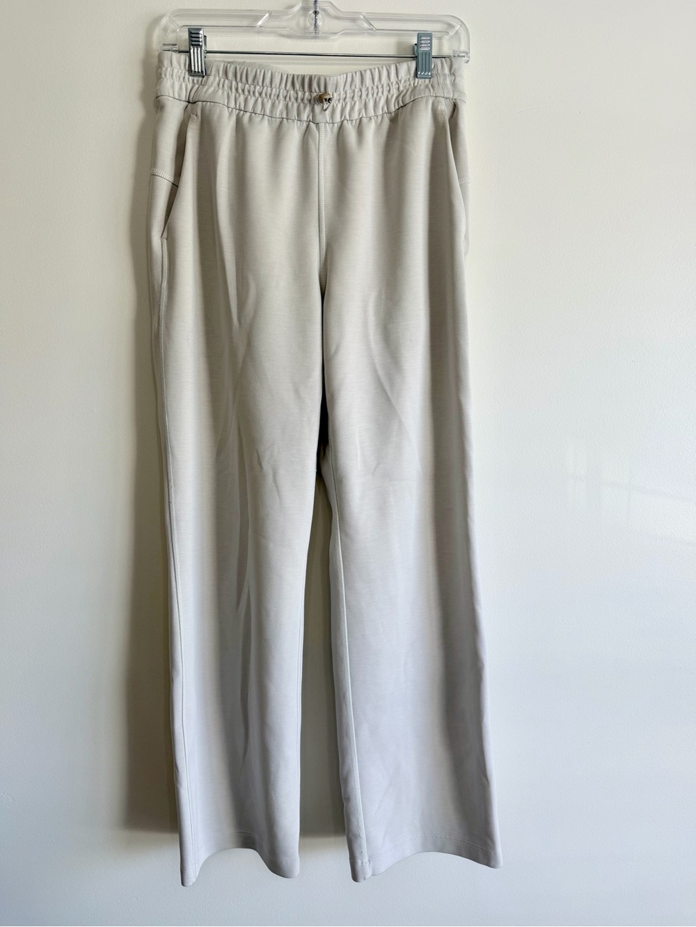 Lululemon Women’s Softstreme High-Rise Pants Size 6 Bone/Light Ivory
